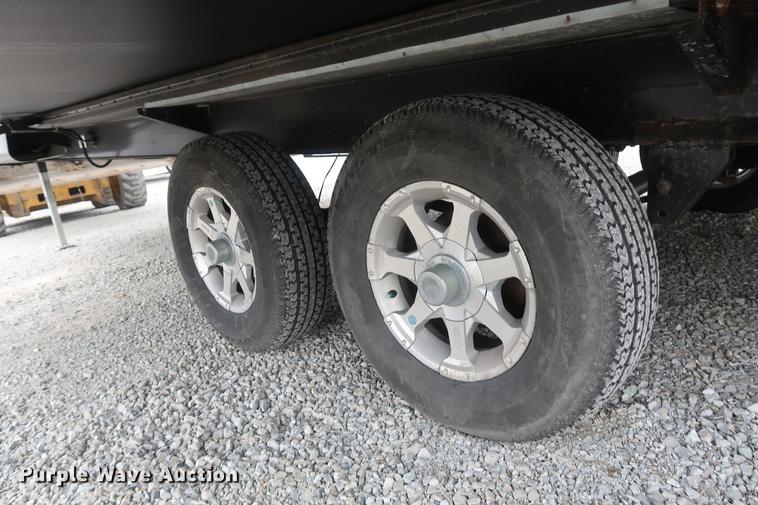 image for item DD5419 2013 Crossroads Reverse Sunset Trail camper