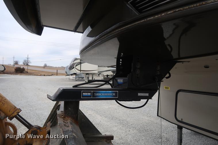 image for item DD5419 2013 Crossroads Reverse Sunset Trail camper