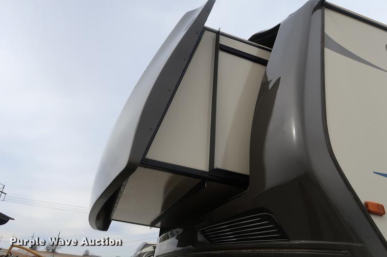 image for item DD5419 2013 Crossroads Reverse Sunset Trail camper