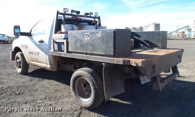 image for item DD5917 2011 Dodge Ram 3500 flatbed pickup truck
