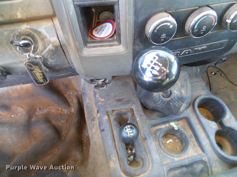 image for item DD5917 2011 Dodge Ram 3500 flatbed pickup truck