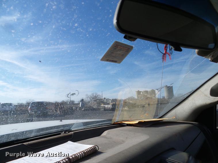 image for item DD5917 2011 Dodge Ram 3500 flatbed pickup truck