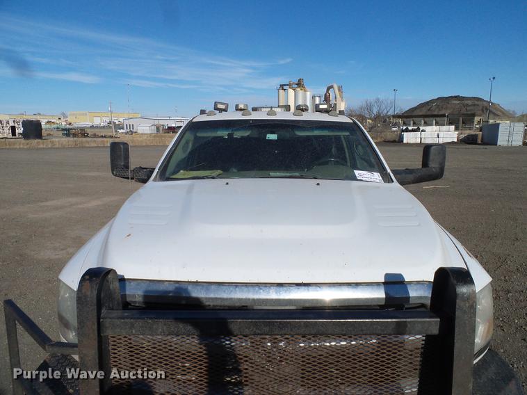 image for item DD5917 2011 Dodge Ram 3500 flatbed pickup truck