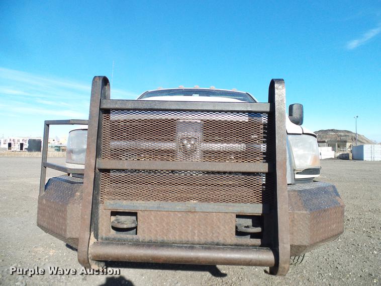 image for item DD5917 2011 Dodge Ram 3500 flatbed pickup truck