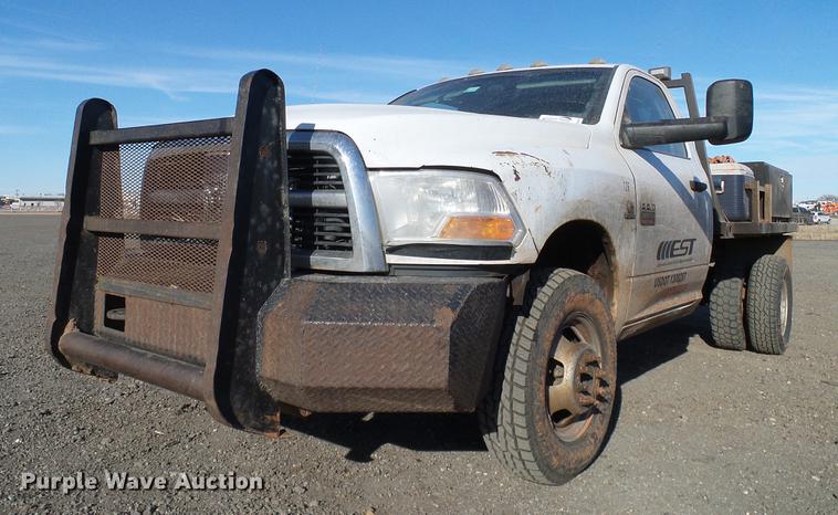 image for item DD5917 2011 Dodge Ram 3500 flatbed pickup truck