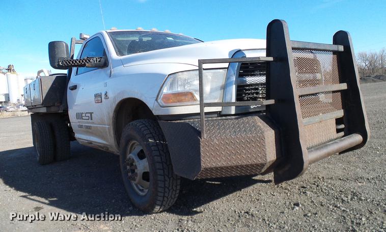 image for item DD5917 2011 Dodge Ram 3500 flatbed pickup truck