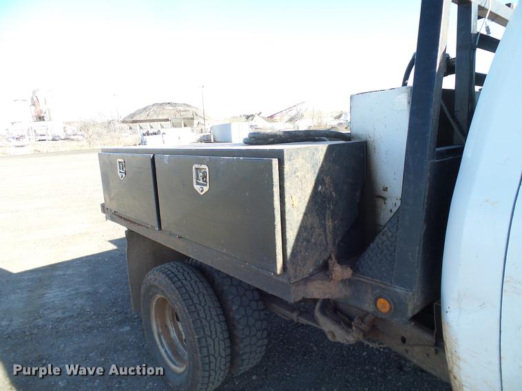 image for item DD5917 2011 Dodge Ram 3500 flatbed pickup truck