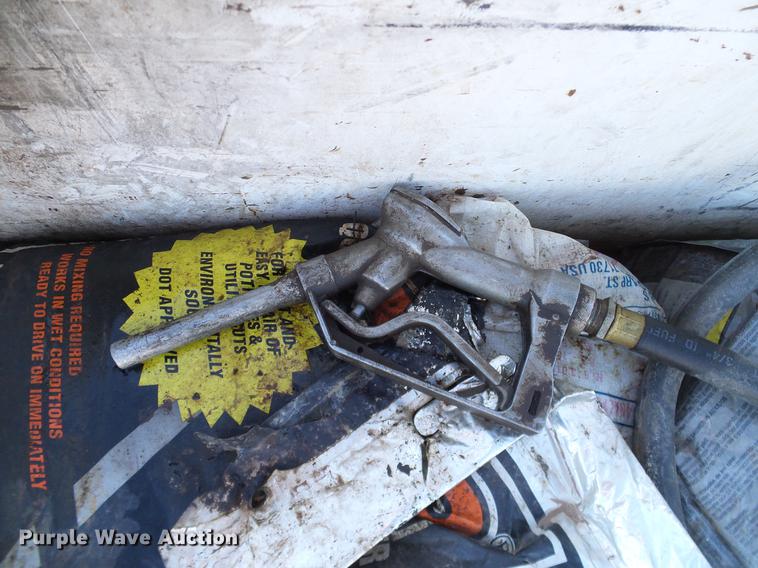 image for item DD5917 2011 Dodge Ram 3500 flatbed pickup truck