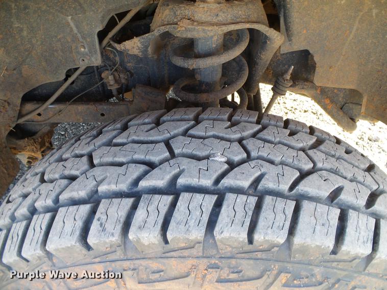 image for item DD5917 2011 Dodge Ram 3500 flatbed pickup truck