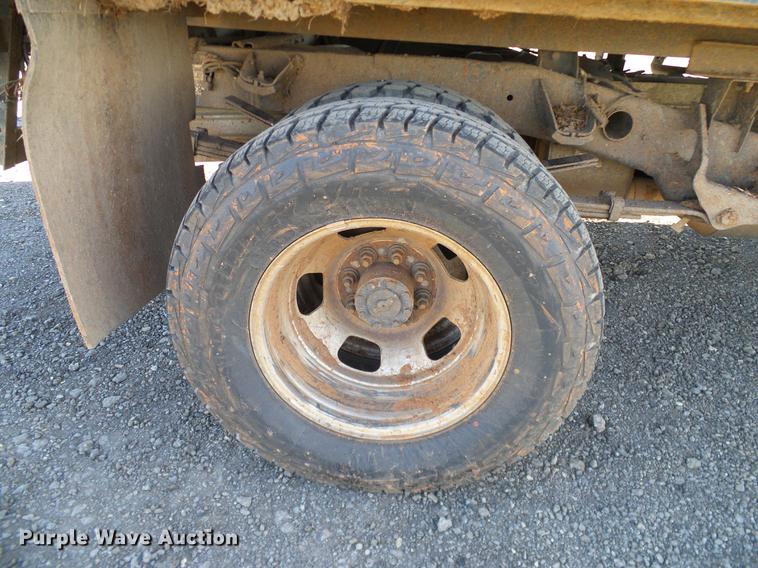 image for item DD5917 2011 Dodge Ram 3500 flatbed pickup truck