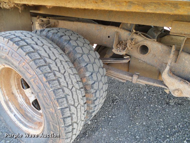 image for item DD5917 2011 Dodge Ram 3500 flatbed pickup truck