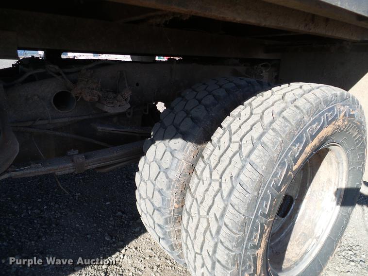 image for item DD5917 2011 Dodge Ram 3500 flatbed pickup truck