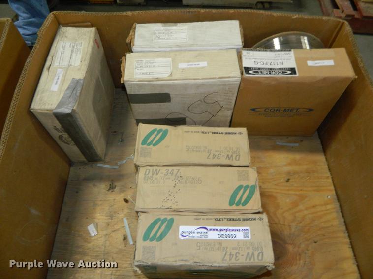 image for item DE9952 (8) spools of welding wire