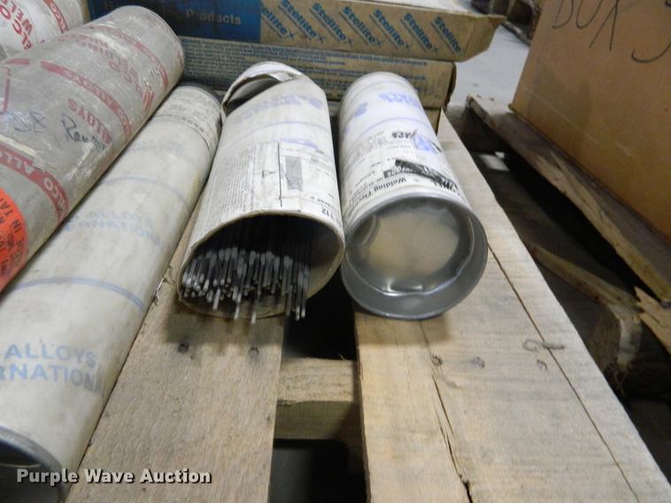 image for item DE9959 (22) containers of welding rods