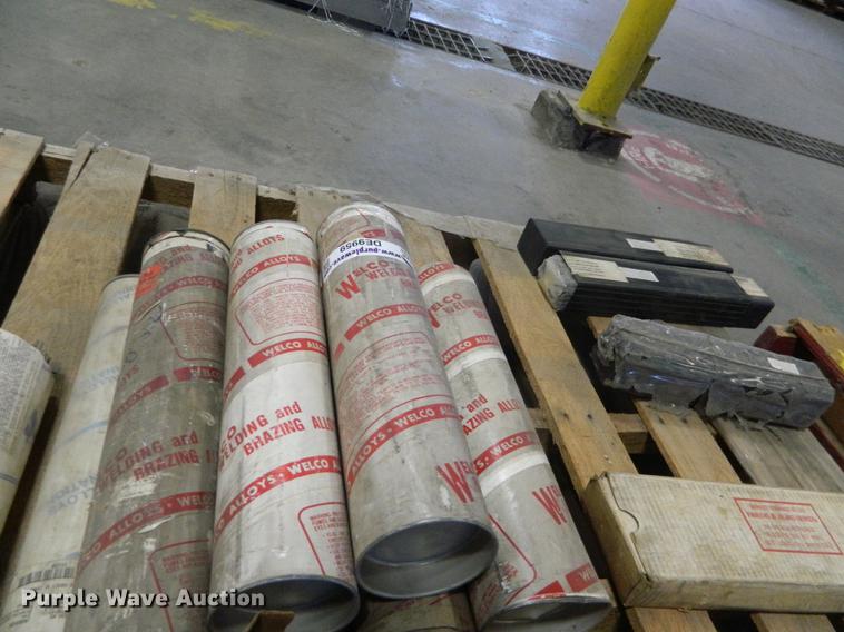 image for item DE9959 (22) containers of welding rods