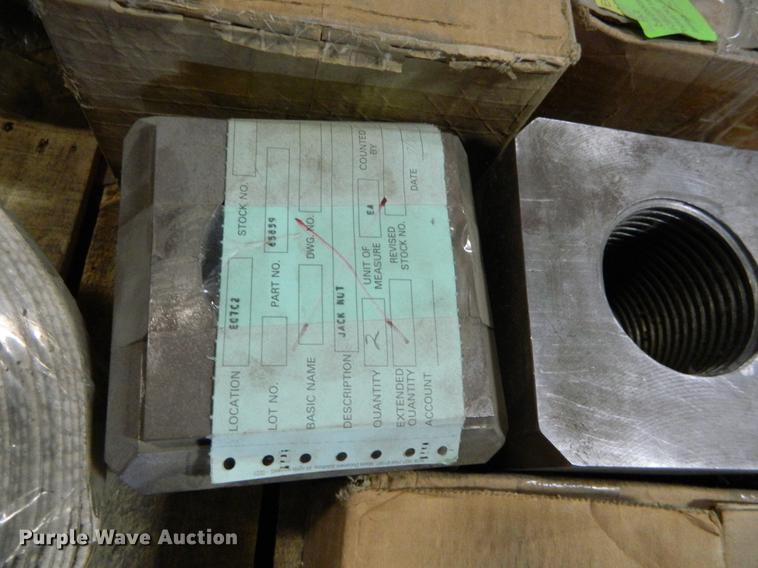 image for item DE9961 Hardware