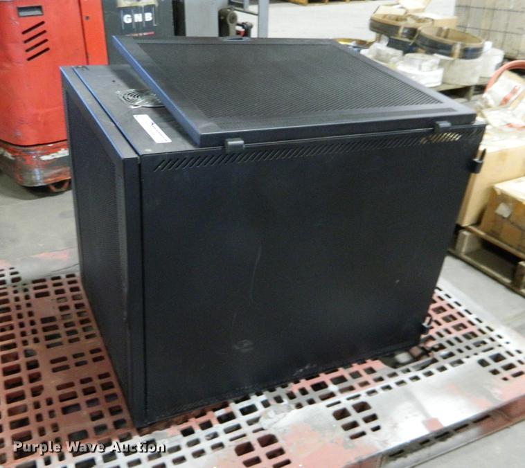 image for item DE9962 Server cabinet