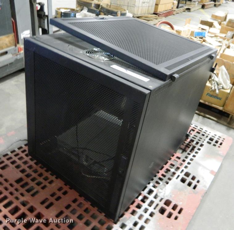 image for item DE9962 Server cabinet