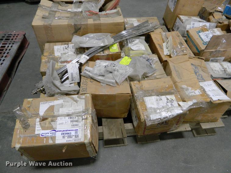 image for item DE9962 Server cabinet