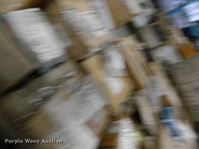 image for item DE9964 Hardware