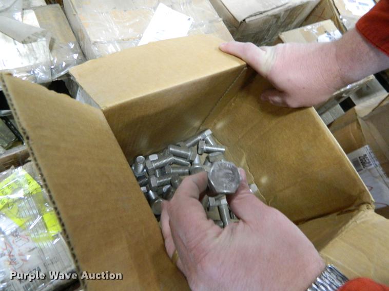 image for item DE9964 Hardware