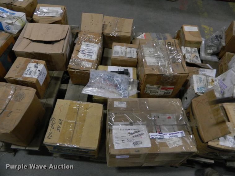 image for item DE9965 Hardware