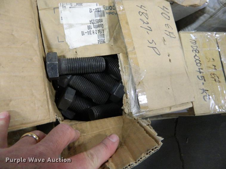 image for item DE9966 Hardware