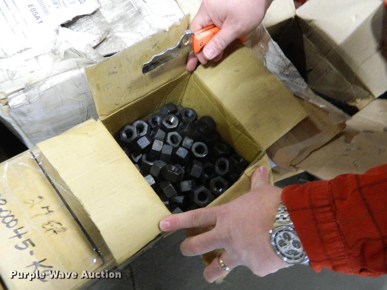 image for item DE9966 Hardware