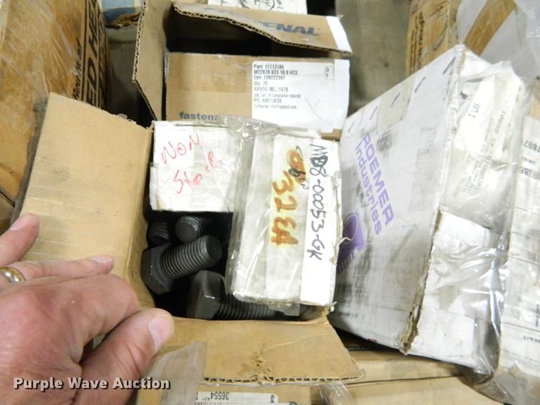 image for item DE9966 Hardware