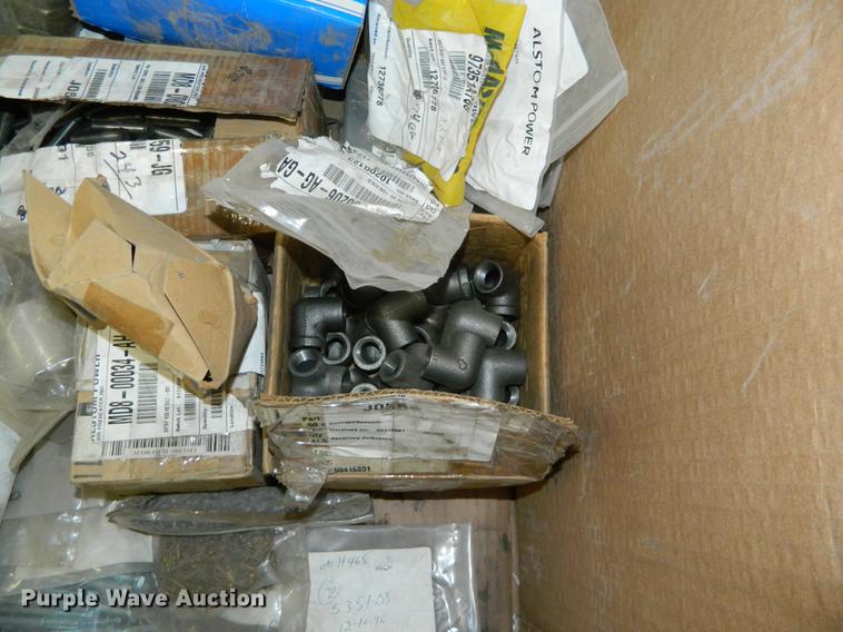 image for item DE9973 Hardware