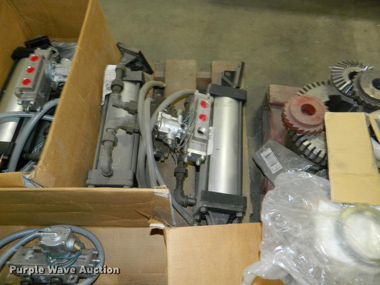 image for item DE9975 Tools