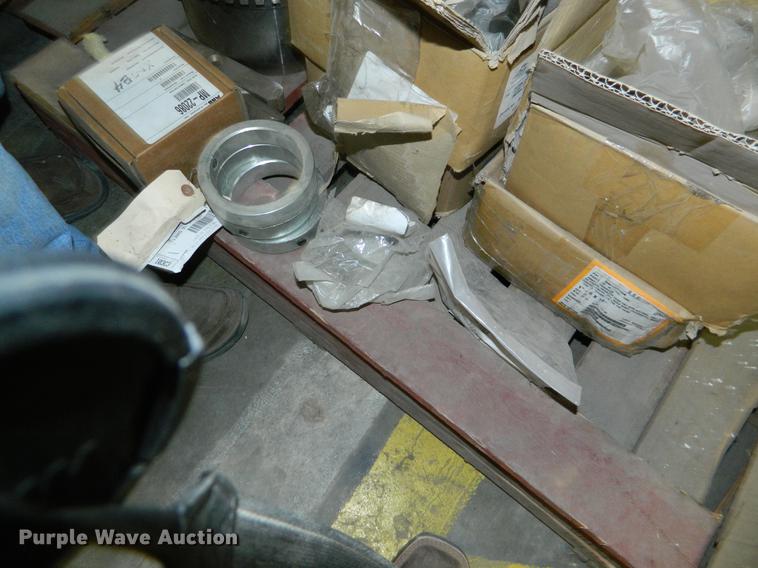 image for item DE9976 Hardware