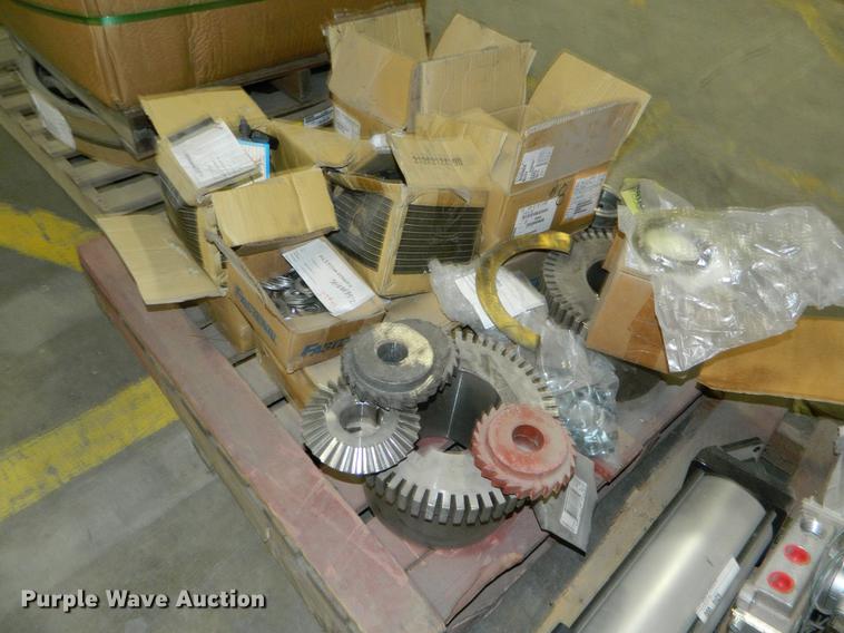 image for item DE9976 Hardware