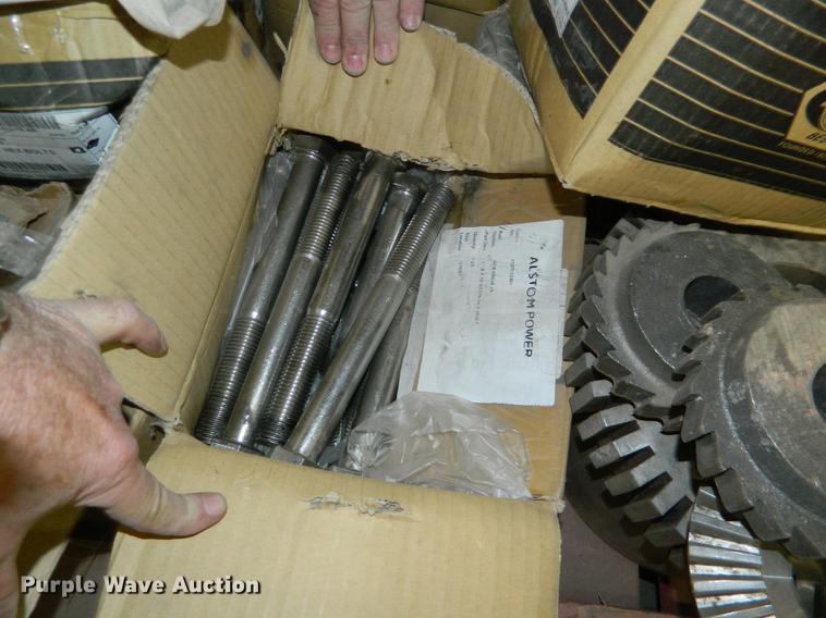 image for item DE9976 Hardware