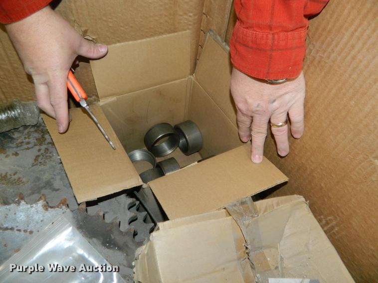 image for item DE9977 Hardware