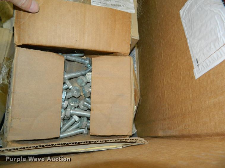 image for item DE9977 Hardware