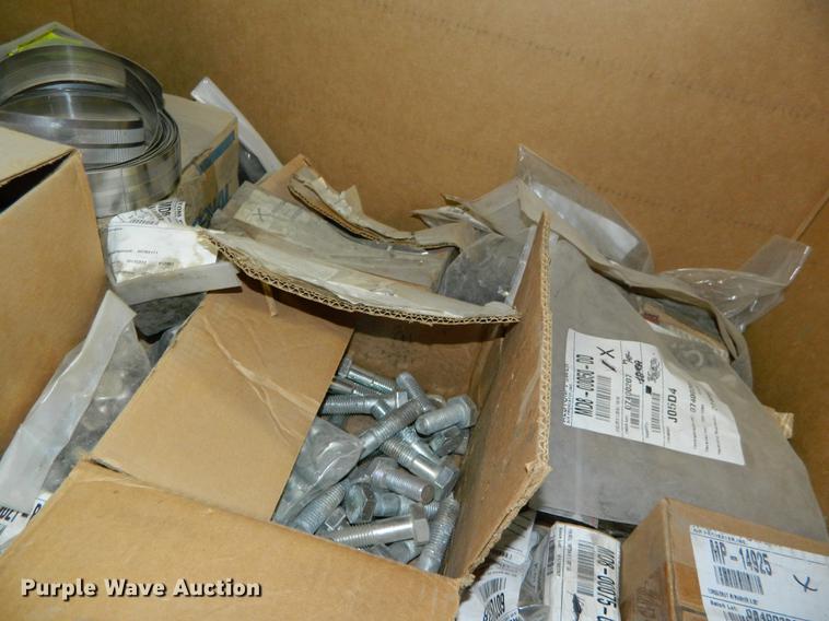 image for item DE9979 Hardware