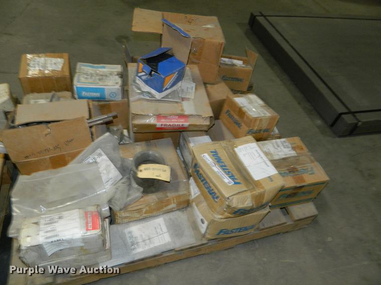 image for item DE9985 Hardware