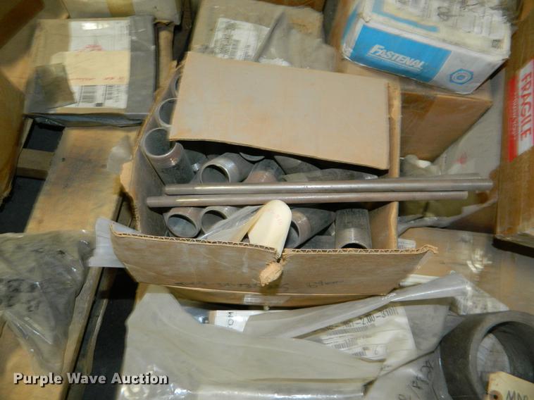 image for item DE9985 Hardware