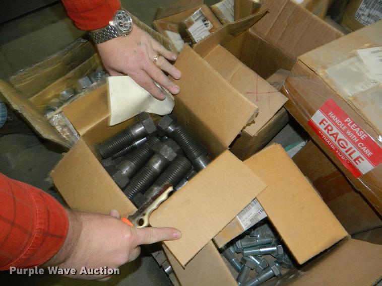 image for item DE9985 Hardware