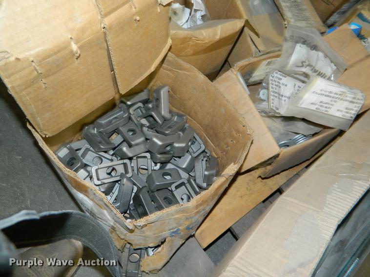 image for item DE9987 Hardware