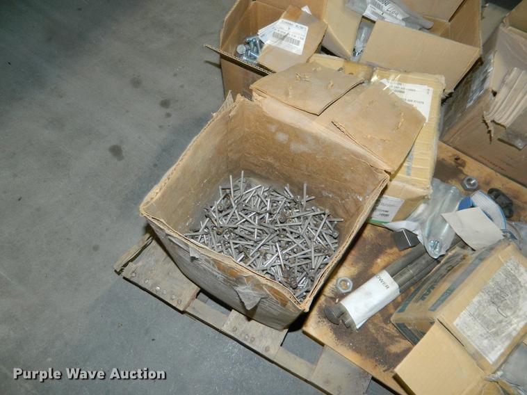 image for item DE9987 Hardware