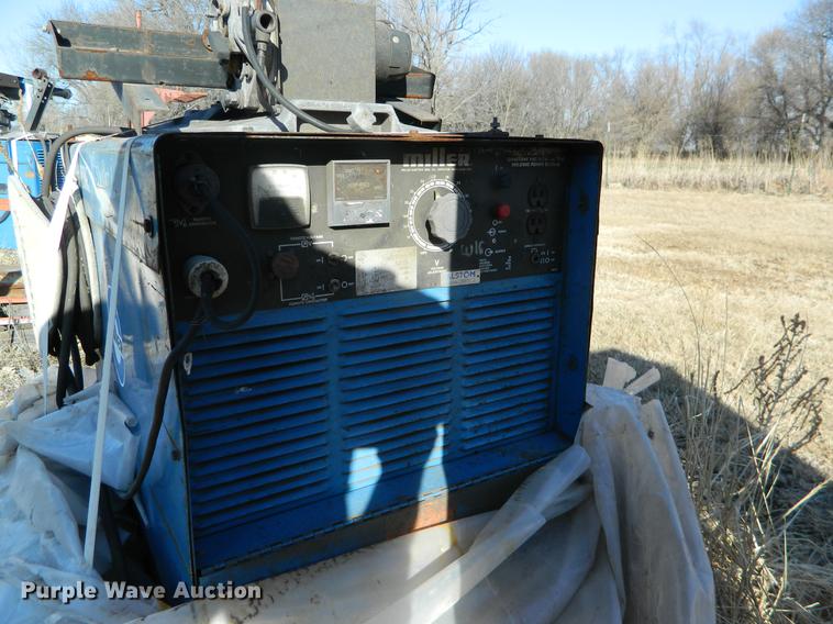 image for item DE9993 (3) welders