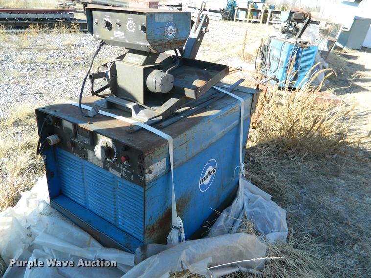 image for item DE9993 (3) welders