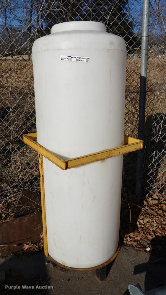 image for item DN9362 Water tank