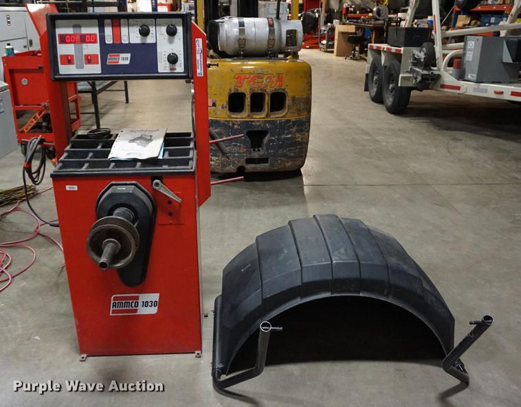 image for item DN9364 Ammco 1030 wheel balancer