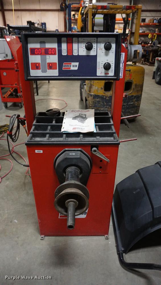 image for item DN9364 Ammco 1030 wheel balancer