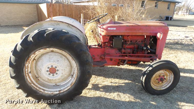 image for item DR9820 Ford 601 Workmaster tractor