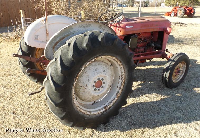 image for item DR9820 Ford 601 Workmaster tractor