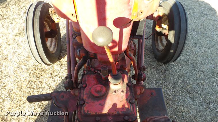 image for item DR9820 Ford 601 Workmaster tractor